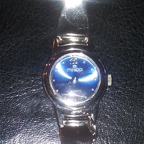 Elegant Minicci Ladies Stainless Watch. EUC main image 6